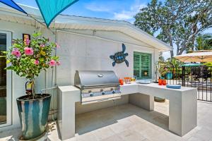 Imagine din galeria proprietății Beach Palm Villa - 5533 în Siesta Key