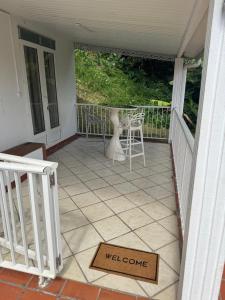 Balkón nebo terasa v ubytování F2 moderne et tranquille