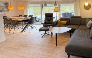 Posezení v ubytování Pet Friendly Home In Hvide Sande