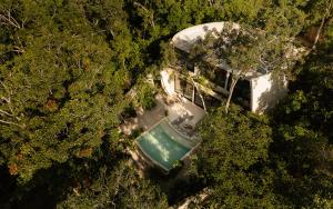 Swimmingpoolen hos eller tæt på Casa Náay Tulum - Jungle Luxury Villa Heated Pool & Firepit