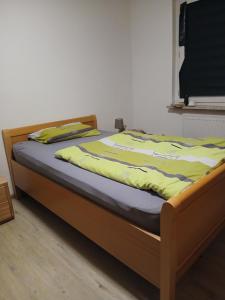 Ένα ή περισσότερα κρεβάτια σε δωμάτιο στο Doppelbett