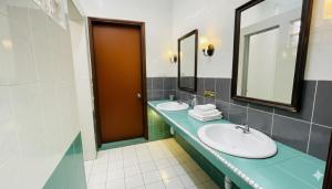 Ένα μπάνιο στο Gathering Rinting Masai Semi-D 6BR 20 Pax Game +19 φωτογραφίες