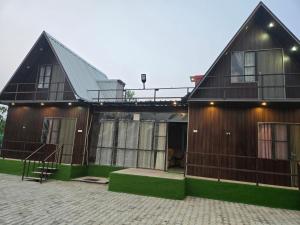 Galeriebild der Unterkunft अमानगढ़ कोर्बेट फार्म स्टे in Jhirna