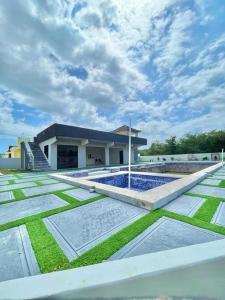 Bazén v ubytování Two Bedroom West isle Gated Community nebo v jeho okolí