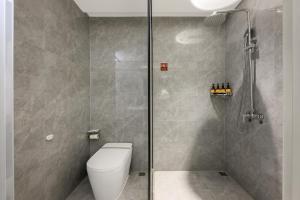 Ένα μπάνιο στο Jin Yi Hotel Hohhot East Railway Station Branch