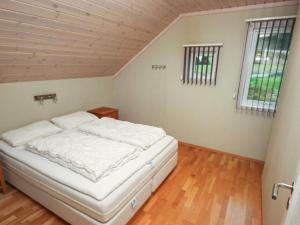 Postel nebo postele na pokoji v ubytování 12 person holiday home in Jelsa + 36 fotografií