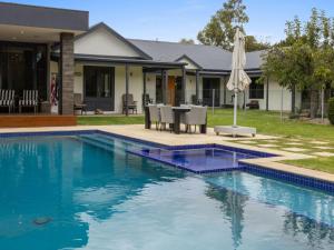 Πισίνα στο ή κοντά στο Secluded Luxury in Mt Martha