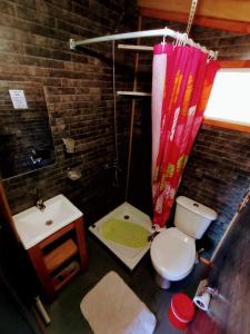 Koupelna v ubytování Rucalaf + 35 fotografií