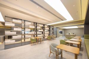 Posezení v ubytování JI Hotel Shenzhen China South City Hehua Subway Station