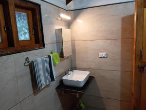 Koupelna v ubytování Thondalli Villa + 49 fotografií