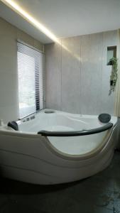 Imagine din galeria proprietății Villa Dalia Puncak NA6-12 în Cimacan +31 fotografii