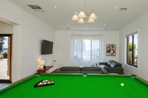 Τραπέζι μπιλιάρδου στο Waterfront Haven