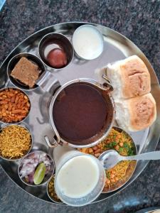 Galeriebild der Unterkunft Bhandardara I land Camping in Bhandardara + 4 Fotos