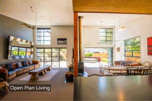 Χώρος καθιστικού στο Spacious Mt Hutt Ski & Summer Lodge in Methven with Spa +32 φωτογραφίες