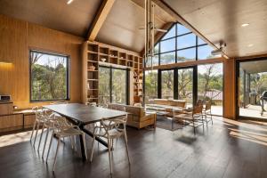 Ảnh trong thư viện ảnh của Sandbox House - An Architectural Mountain Retreat ở Wentworth Falls