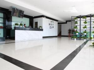 Vstupní hala nebo recepce v ubytování Xana Hotelle Ulanqab Municipal Government Wanda Plaza