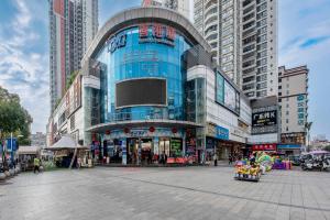 Budova, kde se hotel nachází + 42 fotografií