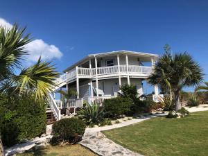 Un jardín fuera de Petit Paradise Sandy Point, San Salvador