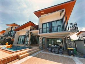 Πισίνα στο ή κοντά στο Sichon Pool Villa