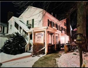 Tòa nhà nơi quán trọ tọa lạc