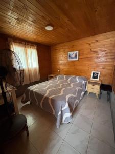 Μια τηλεόραση ή/και κέντρο ψυχαγωγίας στο Cabaña Cachi