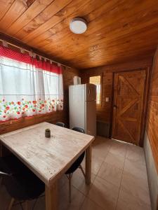 Η κουζίνα ή μικρή κουζίνα στο Cabaña Cachi