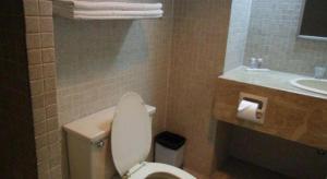 O baie la Amorsolo Mansion Hotel +59 fotografii