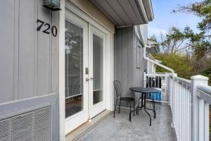 Μπαλκόνι ή βεράντα στο Cranberry Apres Nest Bright Reno Near Blue Mtn