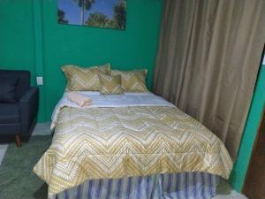 Postel nebo postele na pokoji v ubytování La Fortuna Brisas del Recuerdo + 20 fotografií