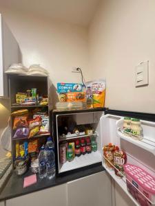 Η κουζίνα ή μικρή κουζίνα στο JNC Suites