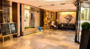 Ο χώρος του λόμπι ή της ρεσεψιόν στο Echarm Hotel Shenyang Nanta Shoe City Army General Hospital