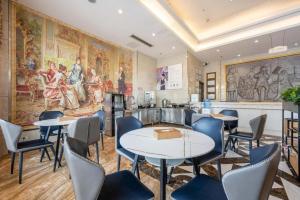 Posezení v ubytování Vienna 3 Best Hotel Dongguan Liaobu Shida Road