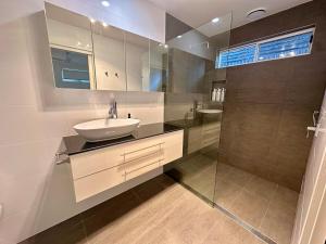 Ένα μπάνιο στο Olive & Salt +19 φωτογραφίες