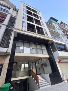 Tòa nhà nơi khách sạn căn hộ tọa lạc