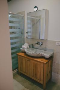 Ένα μπάνιο στο Madran House