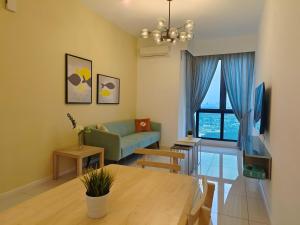 TV a/nebo společenská místnost v ubytování Legoland Medini Iskandar2BR 4Pax