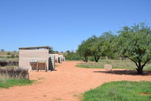 Φωτογραφία από το άλμπουμ του Kalahari-Trails Meerkat Sanctuary Campsites σε Askham