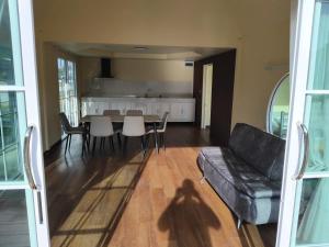 Khu vực ghế ngồi tại Villa molenstijl