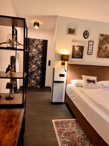 Gallery image of Boutique Suites by K A M E L U in Gengenbach