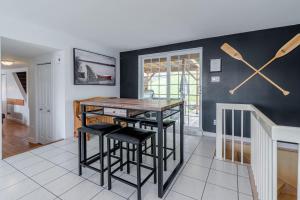 Μια τηλεόραση ή/και κέντρο ψυχαγωγίας στο Nature & Relaxation with Spa - Chalet La Shred +42 φωτογραφίες