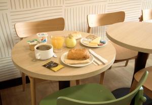 Φαγητό σε αυτό το ξενοδοχείο ή κάπου εκεί κοντά +14 φωτογραφίες