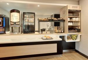 Jídlo v hotelu nebo okolí + 12 fotografií