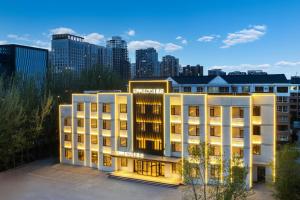 El edificio en el que está el hotel