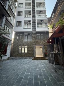 Το κτήριο όπου στεγάζεται  το διαμέρισμα