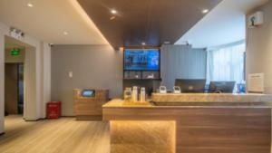 Μια τηλεόραση ή/και κέντρο ψυχαγωγίας στο Hanting Hotel Shenzhen Huaqiang North Science Museum Subway Station