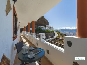 En generel udsigt til bjerge eller udsigt til bjerge taget fra lejligheden