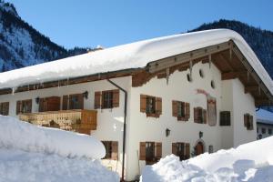 Hotel-Gasthof Mauthäusl v zimě