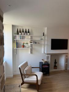 Μια τηλεόραση ή/και κέντρο ψυχαγωγίας στο Brume - face au vieux port, hyper-centre