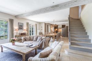 Posezení v ubytování Au Cœur de la Pinède