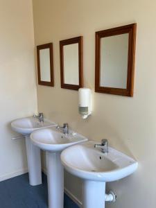 Un baño de The Albury 3 fotos más